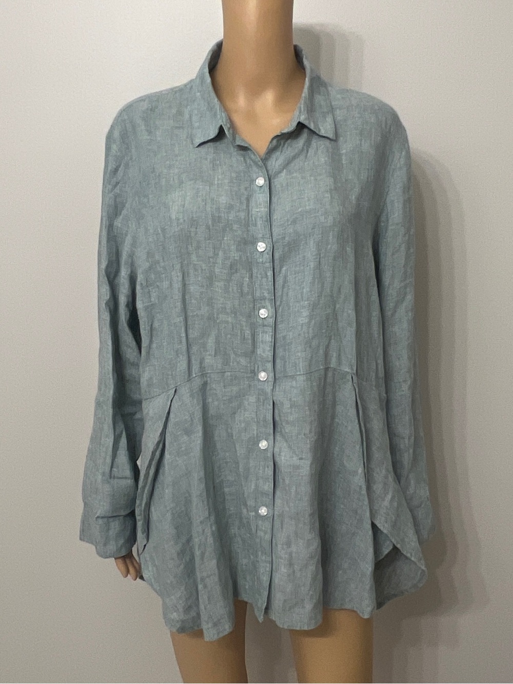 Coldwater Creek Women’s 100% Linen Light Blue Button Up Tunic Blouse Large
